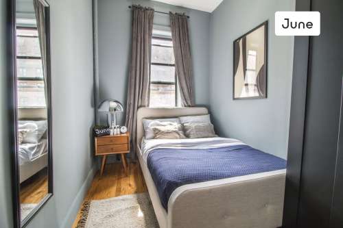 Private bedroom in 3 bed/1 bath Home 7 2