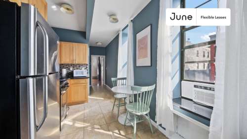 Private bedroom in 4 bed/1 bath Home 90 3