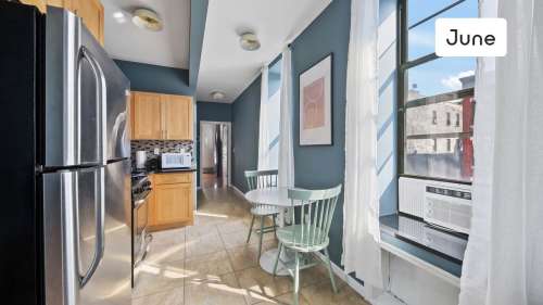 Private bedroom in 4 bed/1 bath Home 40 1