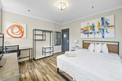 S Bed Studios 99 43