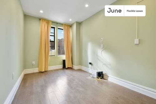 Private bedroom in 3 bed/1 bath Home 17 3
