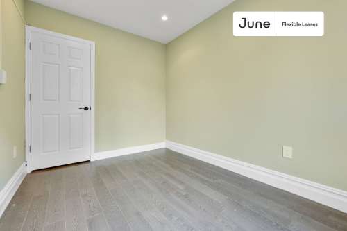 Private bedroom in 3 bed/1 bath Home 18 2