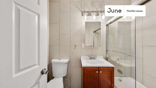 Private bedroom in 4 bed/1 bath Home 126 0