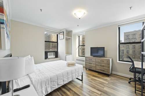 S Bed Studios 99 65