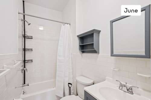 Private bedroom in 4 bed/1 bath Home 78 3