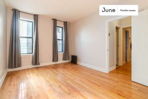 Private bedroom in 4 bed/1 bath Home 151 3