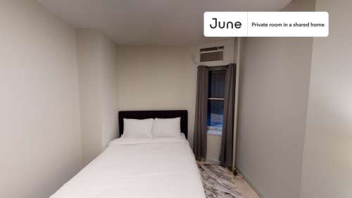 Private bedroom in 3 bed/1 bath Home 31 0