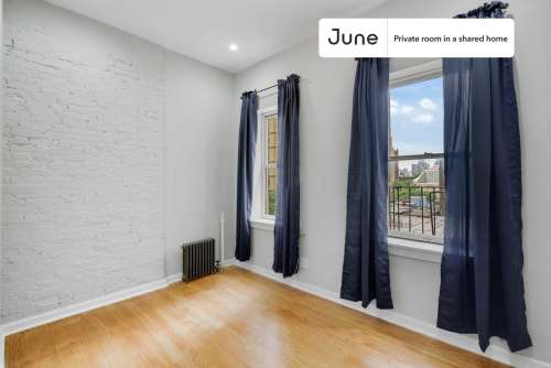 Private bedroom in 3 bed/1 bath Home 20 1