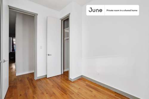 Private bedroom in 4 bed/1.5 bath Home 0 1