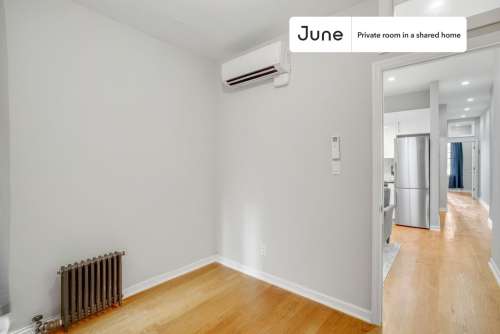 Private bedroom in 3 bed/1 bath Home 50 0