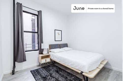 Private bedroom in 4 bed/1 bath Home 181 2