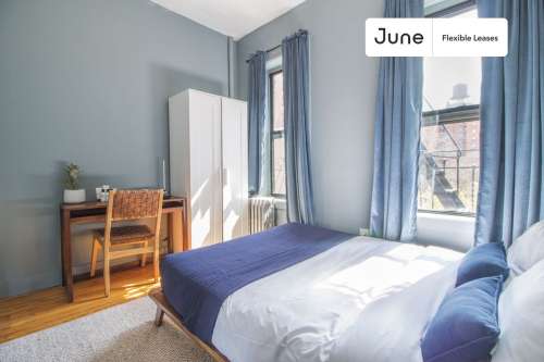 Private bedroom in 3 bed/1 bath Home 31 2