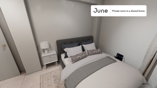 Private bedroom in 3 bed/1 bath Home 53 2