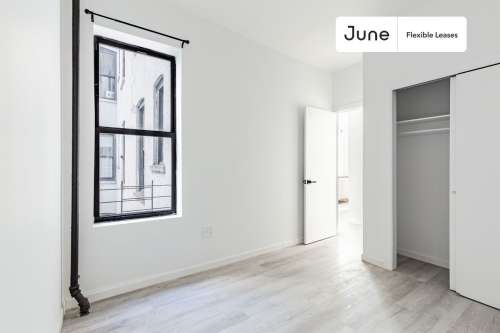 Private bedroom in 4 bed/1 bath Home 208 3