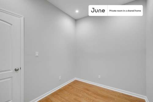 Private bedroom in 3 bed/1 bath Home 56 2