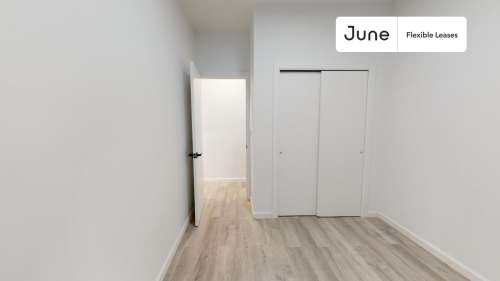 Private bedroom in 4 bed/1 bath Home 209 1