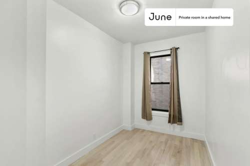 Private bedroom in 4 bed/1 bath Home 202 1
