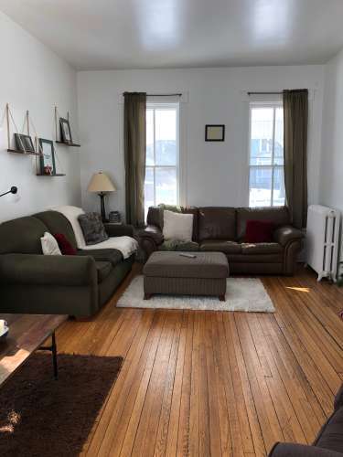 S Bed 1231-1233 Graham Ave 5
