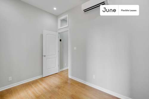 Private bedroom in 3 bed/1 bath Home 66 0