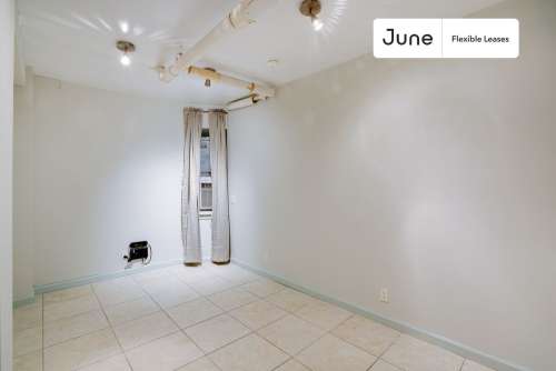 Private bedroom in 3 bed/1 bath Home 87 0