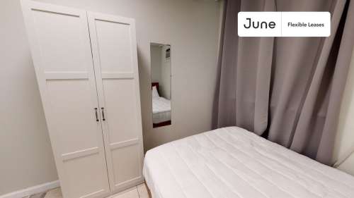 Private bedroom in 3 bed/1 bath Home 85 2