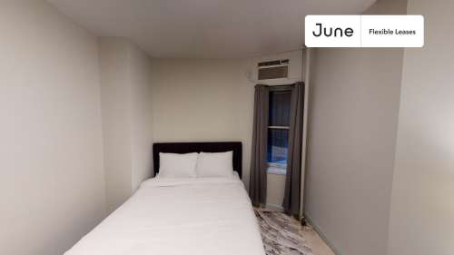 Private bedroom in 3 bed/1 bath Home 84 1