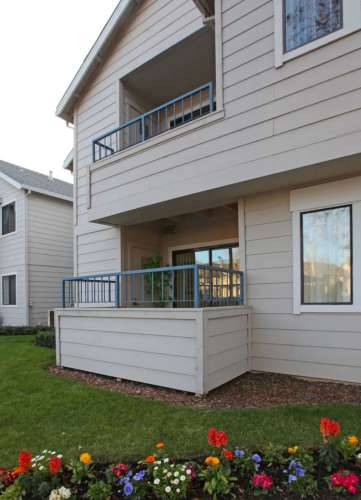 S Bed Aspen Village Apartments 2