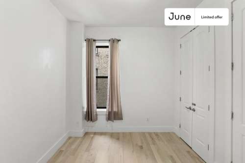 Private bedroom in 4 bed/1 bath Home 239 3