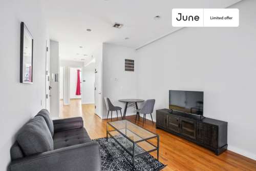 Private bedroom in 4 bed/1.5 bath Home 11 1