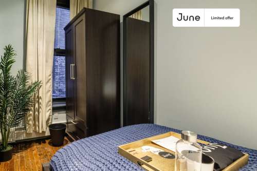 Private bedroom in 4 bed/2 bath Home 88 1