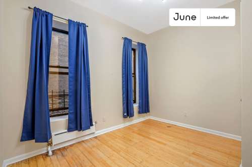 Private bedroom in 4 bed/1 bath Home 233 0