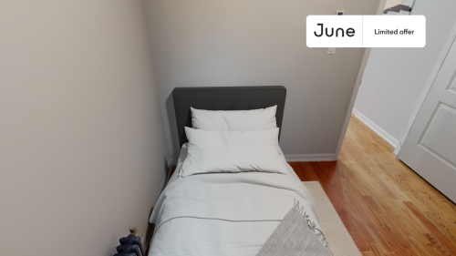 Private bedroom in 3 bed/1 bath Home 96 3