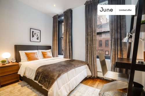 Private bedroom in 4 bed/2 bath Home 96 3