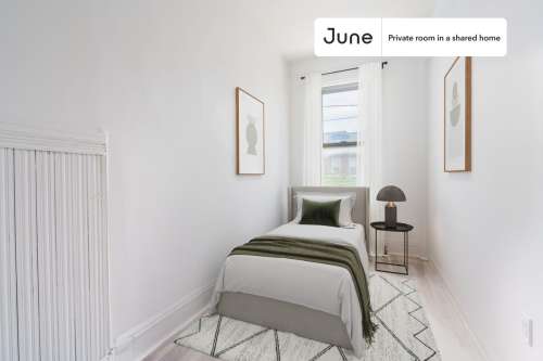 Private bedroom in 4 bed/1 bath Home 8 2