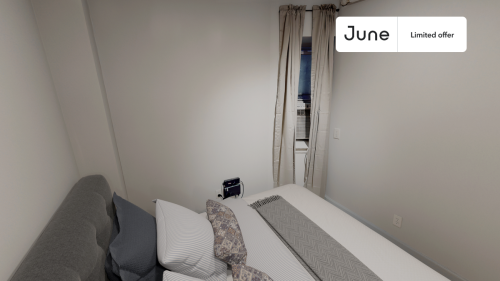 Private bedroom in 3 bed/1 bath Home 109 1