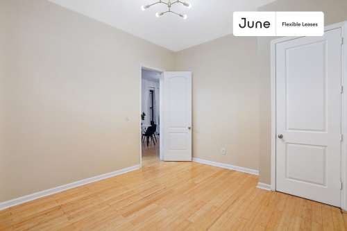 Private bedroom in 4 bed/1 bath Home 244 0