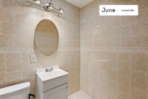 Private bedroom in 3 bed/1 bath Home 107 2