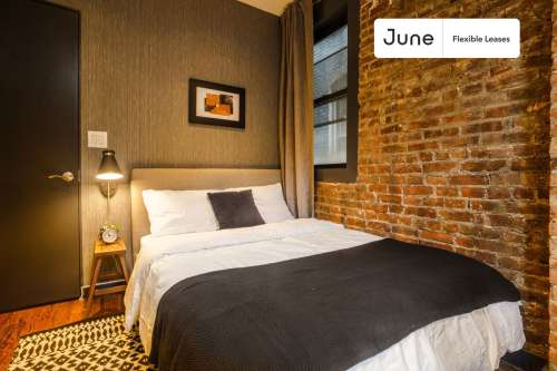 Private bedroom in 4 bed/2 bath Home 101 2