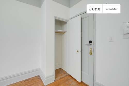  Studio  in Upper West Side on a flexible lease 12 3