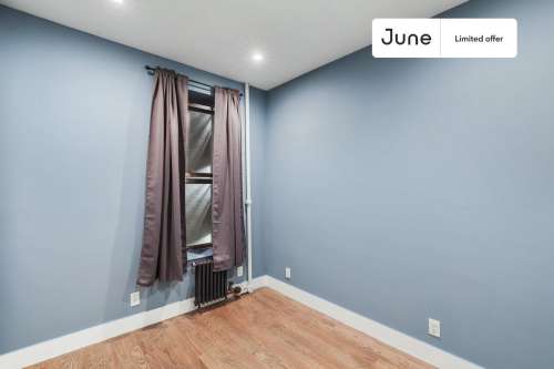Private bedroom in 4 bed/1 bath Home 255 0