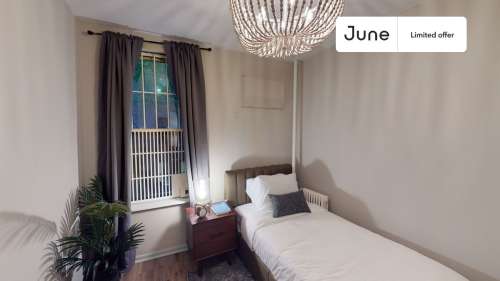 Private bedroom in 3 bed/1 bath Home 111 3