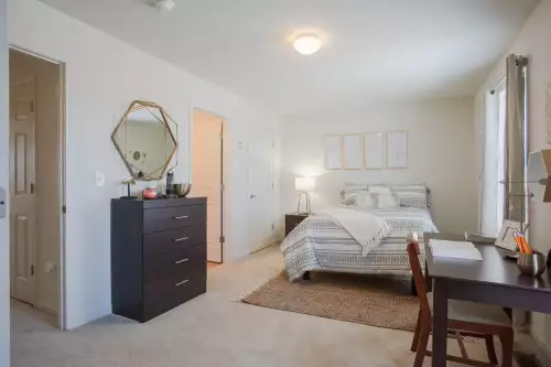 S Bed Canvas Townhomes Columbia 8