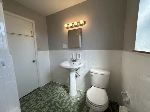 S Bed Royal Garden Apartments 15