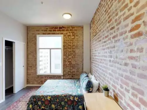 CSU-EAST-BAY-Apartment-Building-15856522.webp