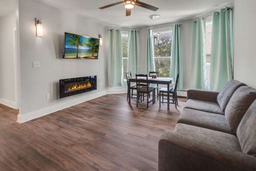 404-406 University Ave 0 3