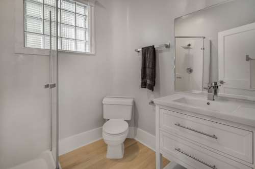 710 E State Street LLC 7 0
