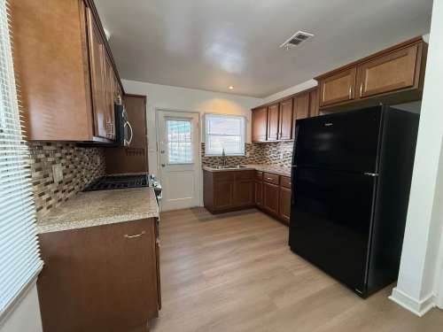 2025-04/largeVR7MW1745718107.jpeg