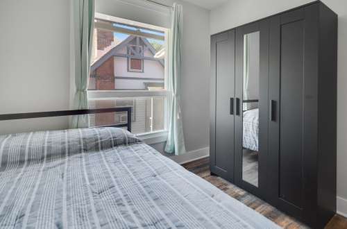 404-406 University Ave 3 1