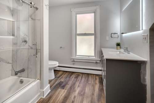 710 E State Street LLC 0 1
