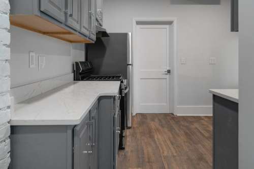 404-406 University Ave 4 3